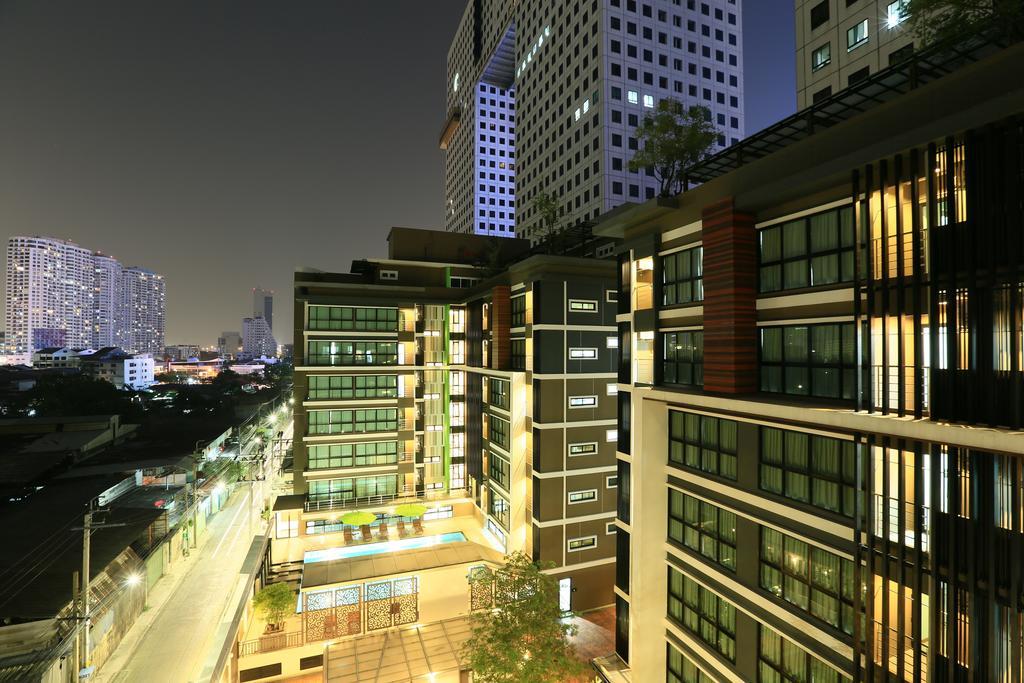 The Plimplace 2 Aparthotel Bangkok Esterno foto